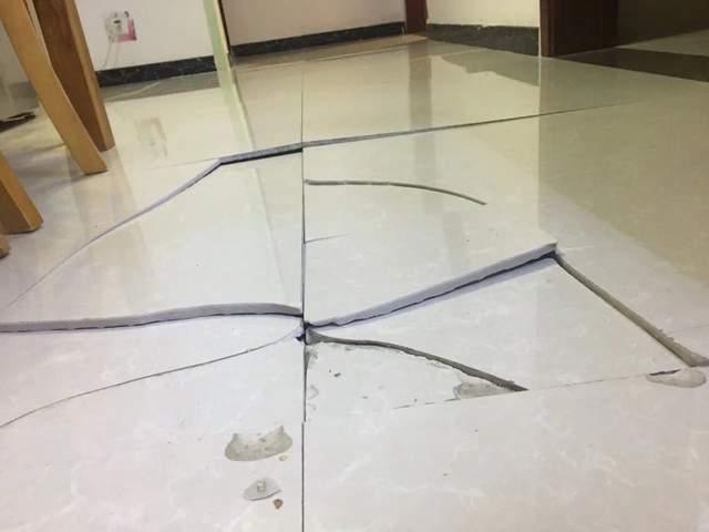 瓷砖贴不好多久会脱落(瓷砖贴不好多久会脱落掉) 瓷砖贴不好多久会脱落(瓷砖贴不好多久会脱落掉)