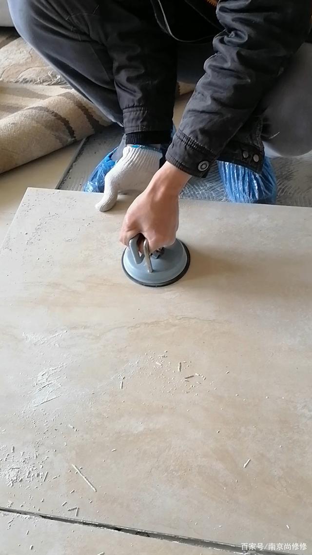 厨房墙砖空鼓的补救方法有哪些(装修厨房墙瓷砖空鼓什么原因导致) 厨房墙砖空鼓的补救方法有哪些(装修厨房墙瓷砖空鼓什么原因导致)